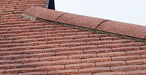Tunbridge Wells roof before cleaning